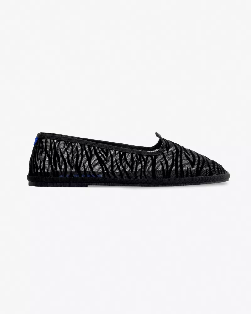 Furlanes in black mesh with a zebra pattern
entirely made by hand in Italy (Venice/Friuli)