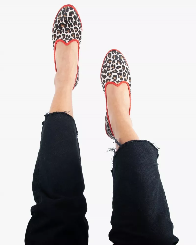 Furlanes en imprimé léopard à bordure rouge
fabriquées à la main en Italie (Vénitie/Friuli)