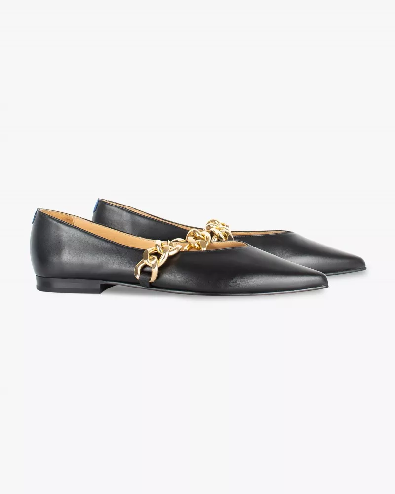 Black pointy slippers with golden chain