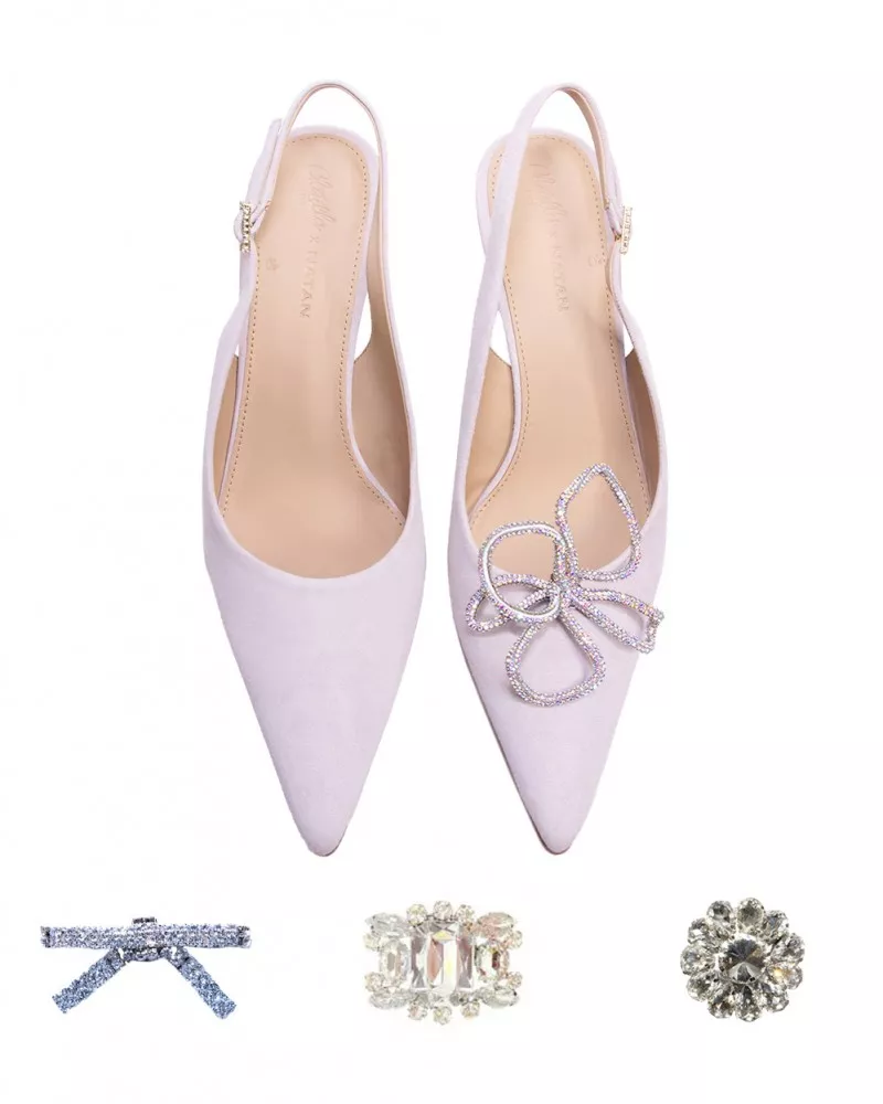 Pale Pink suede stilettos adorned by Inés de Cominges, including one pair of jewel accessories of your choice.