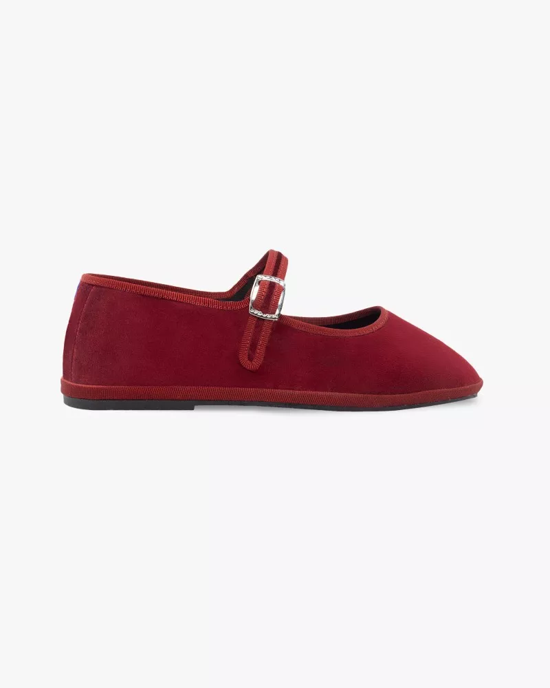 Mary Janes Furlanes in burgundy velvet
entirely made by hand in Italy (Venice/Friuli)