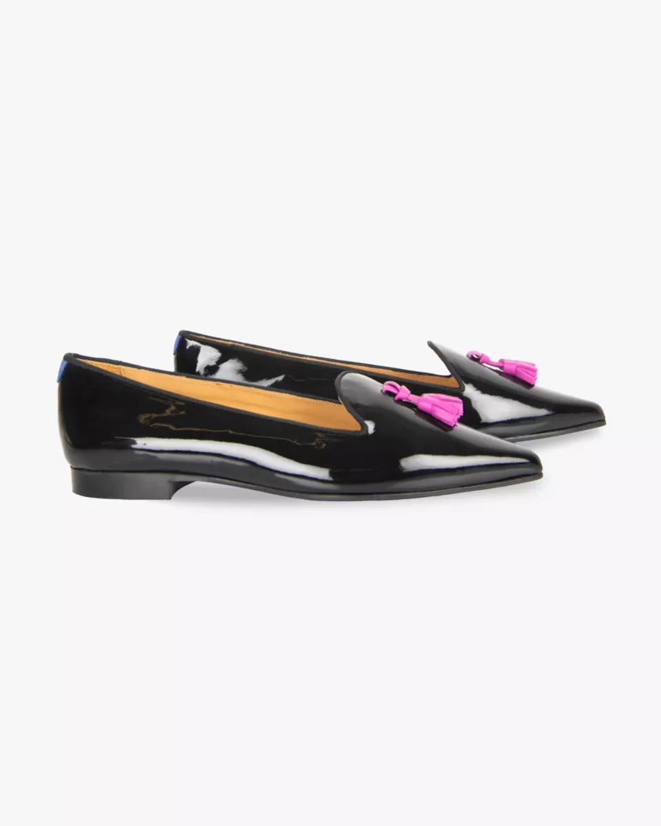 Black Varnished Slippers With Fuchsia Tassels
