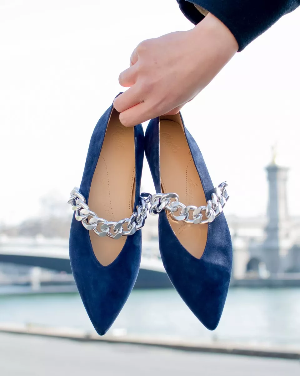 Navy pointy slippers with silver chain