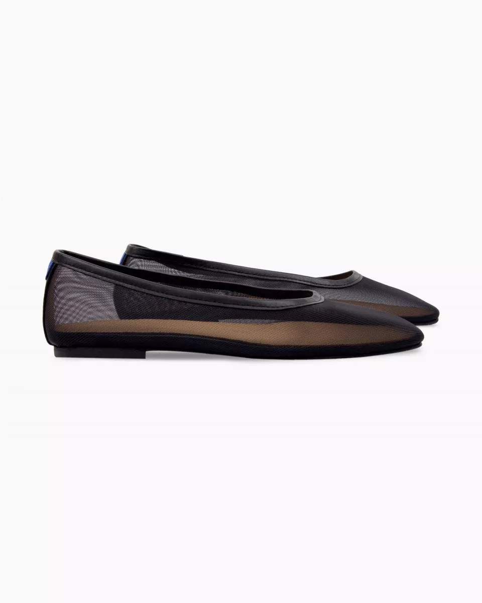 Slippers in Black mesh with a square toe