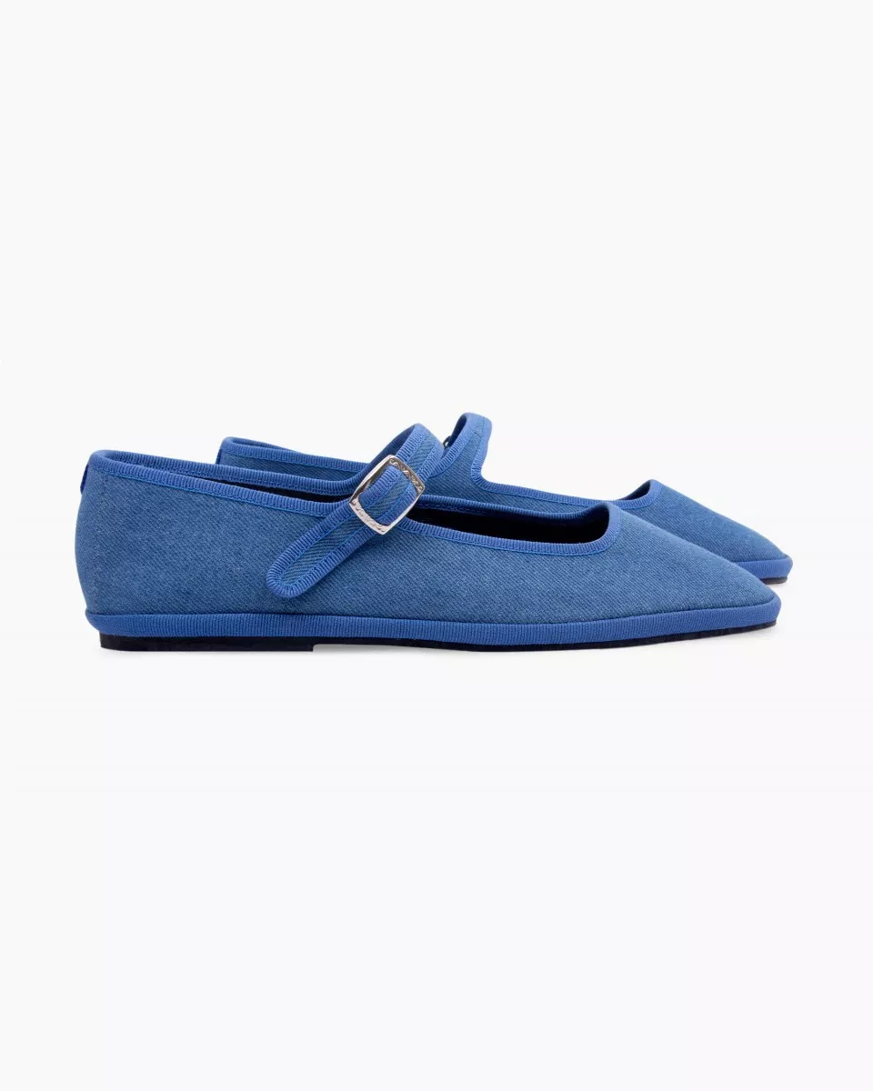 Mary Janes Furlanes in Bleu Denim with a square toe
entirely made by hand in Italy (Venice/Friuli)