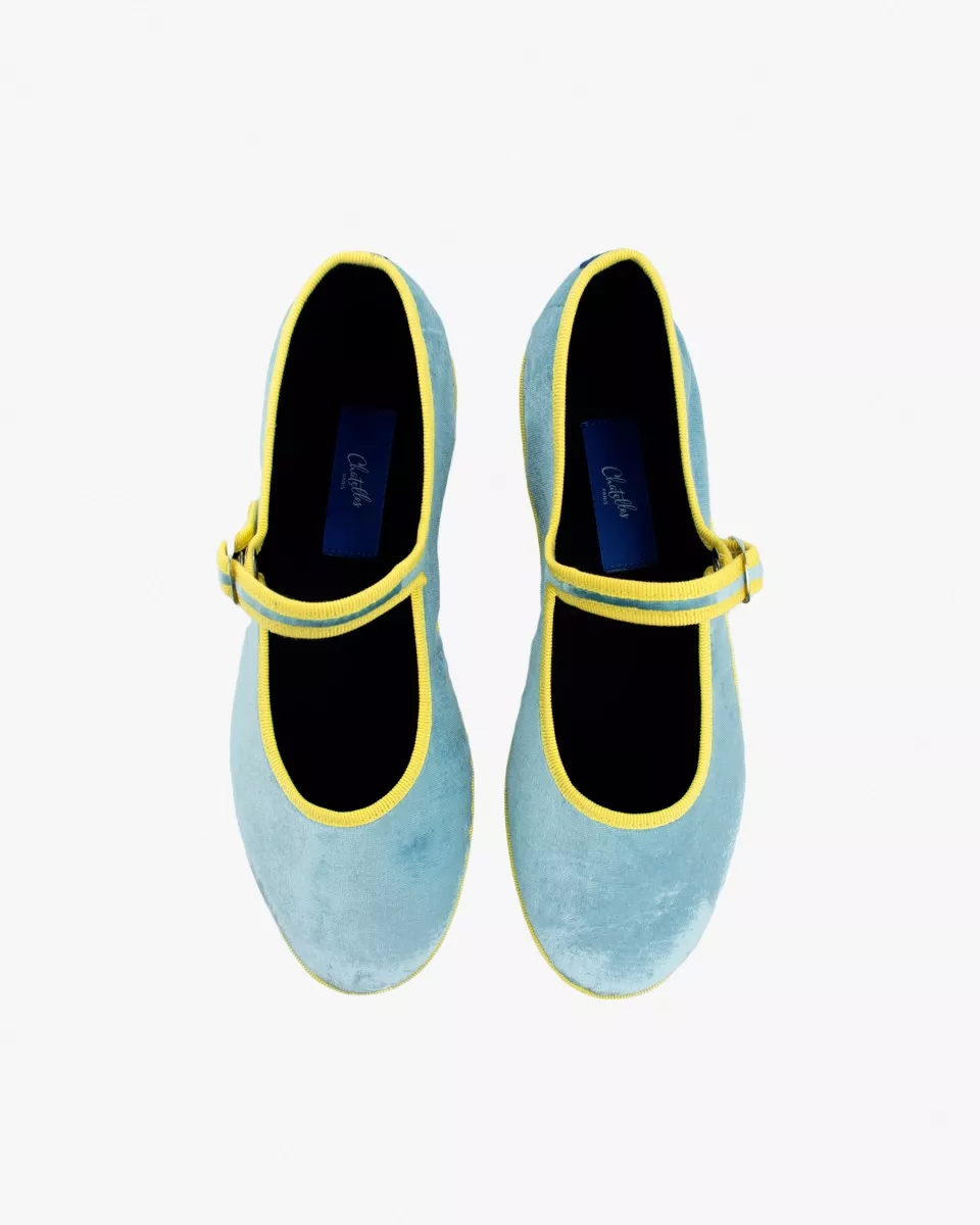 Mary Janes Furlanes in Light Blue velvet with Yellow trim
entirely made by hand in Italy (Venice/Friuli)
