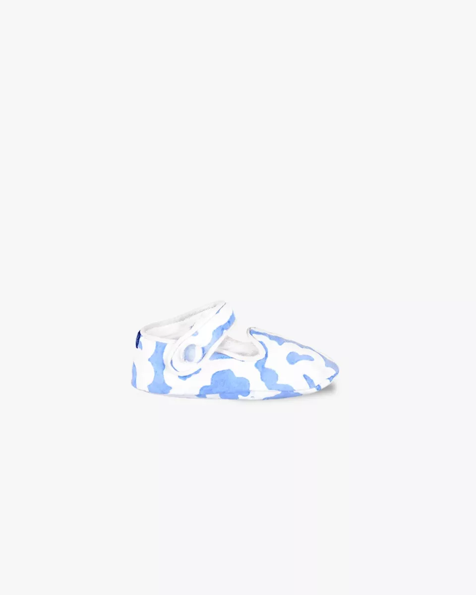 Baby slippers made in Jaipur by the Princess Diya Kumari Foundation