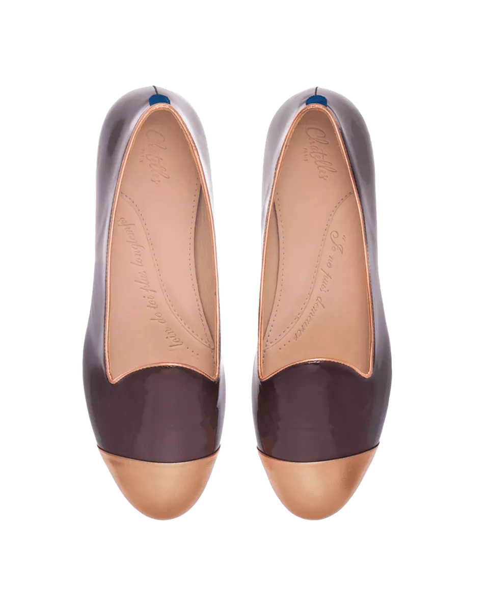 "Chocolate fondu" varnished leather slippers with copper trimming