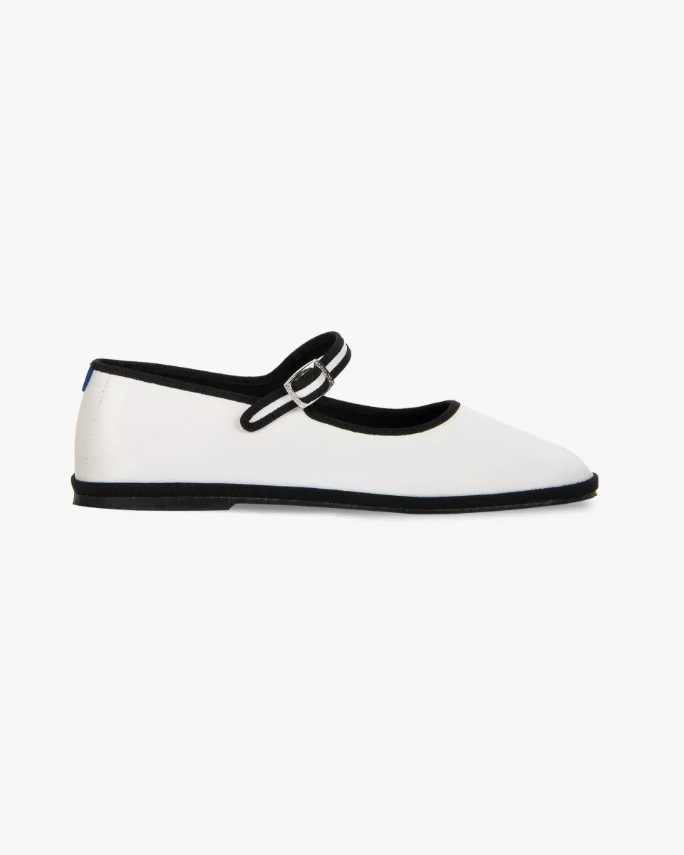 Mary Janes Furlanes in white satin
entirely made by hand in Italy (Venice/Friuli)