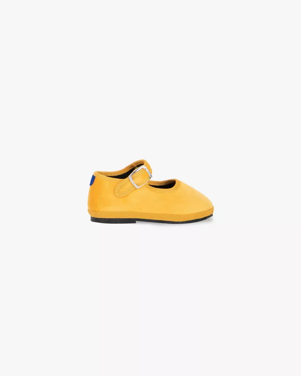 Mini Mary Janes Furlanes in yellow velvet
entirely made by hand in Italy (Venice/Friuli)