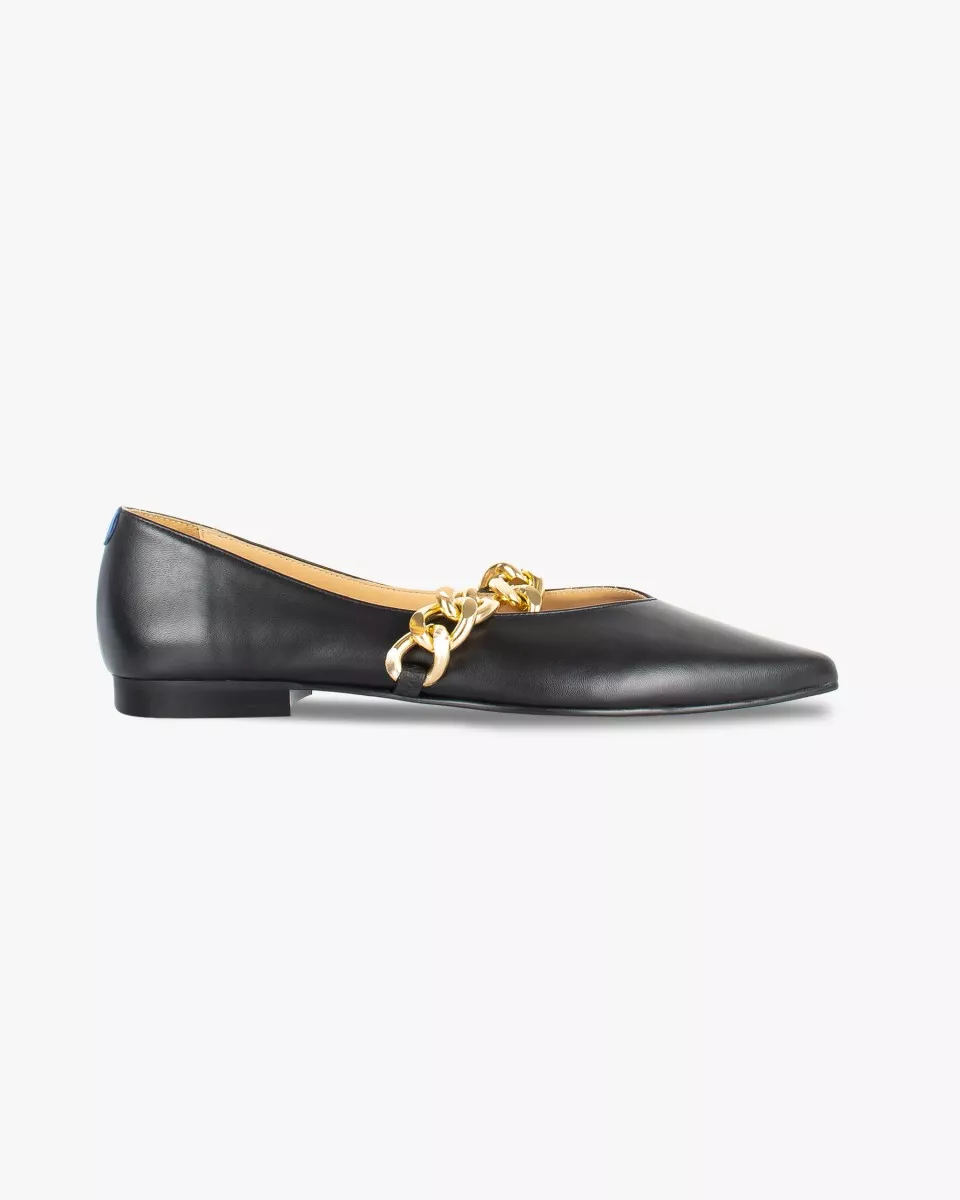 Black pointy slippers with golden chain