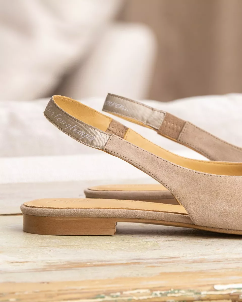 Sand suede pointy slippers