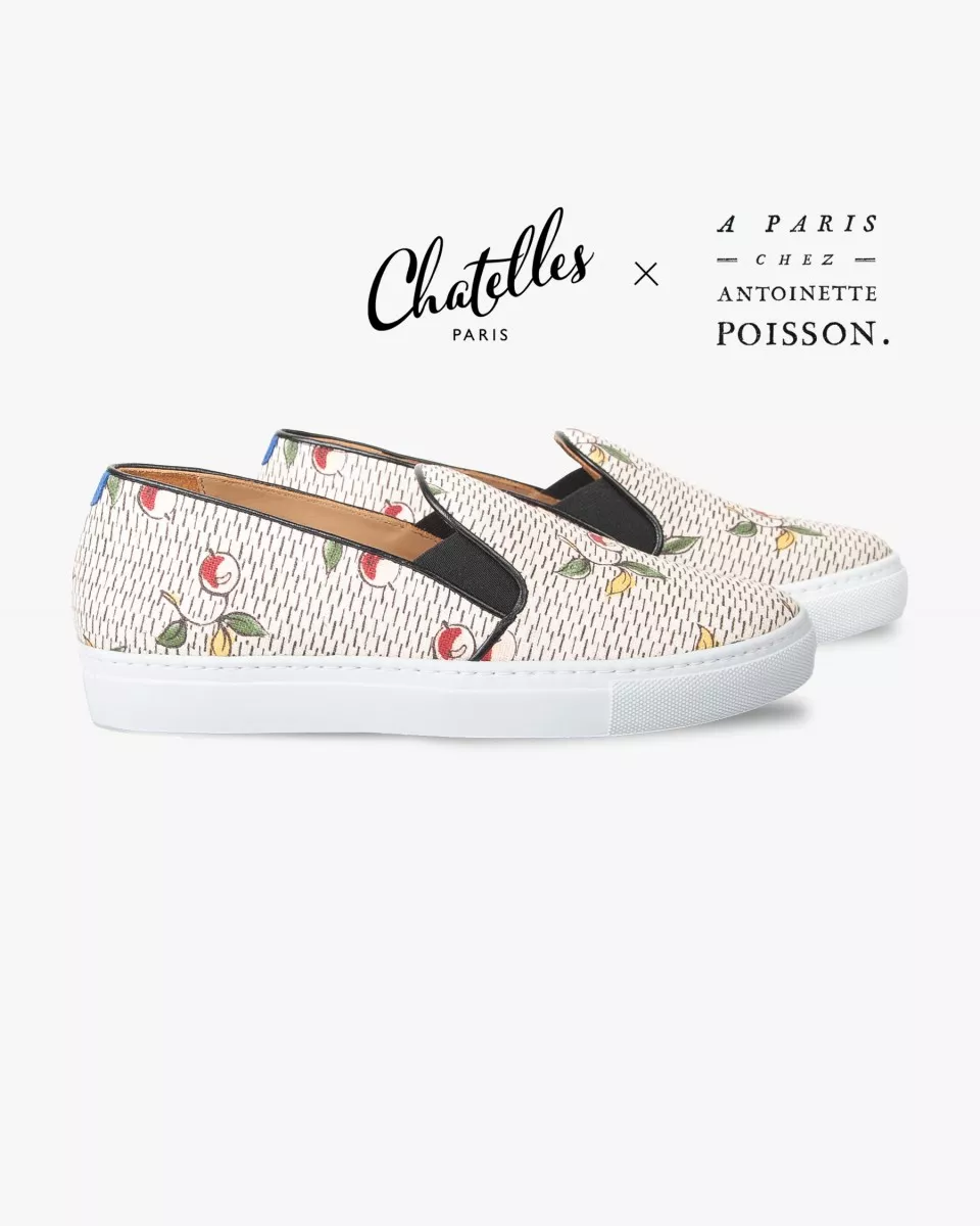 Cream White canvas slip-on with berry patterns