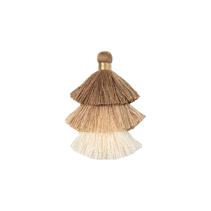 Pair of interchangeable clips with triple pompons