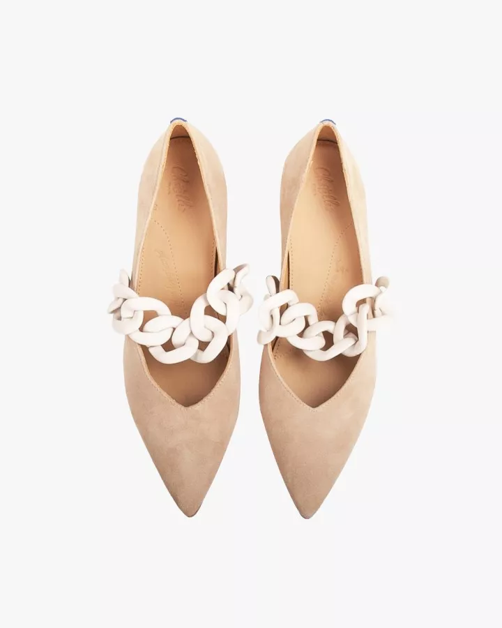 Sand suede pointy slippers with sand chain
