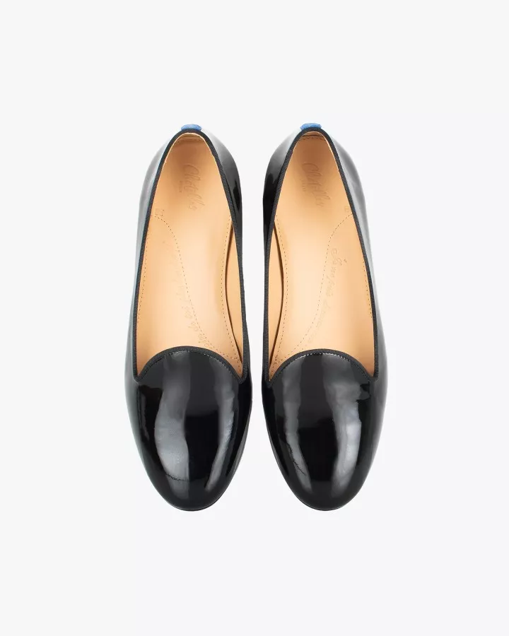 Varnished leather slippers with 3 interchangeables accessories