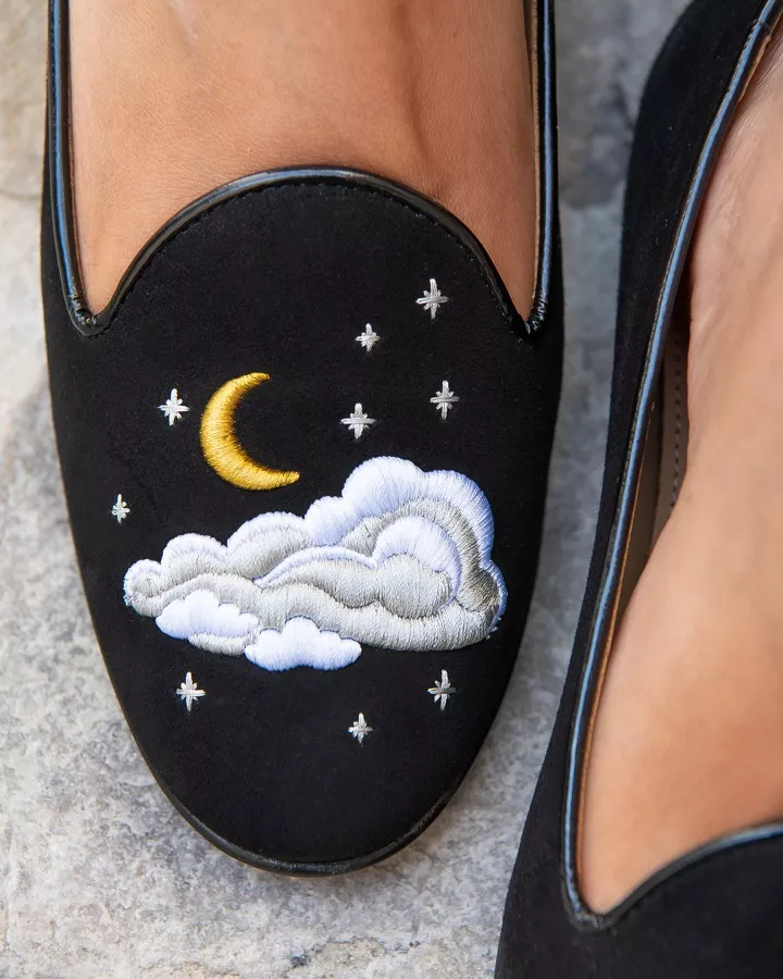 Black suede slippers with 3D cloud embroideries