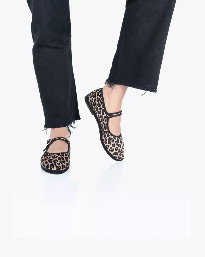 Furlanes Mary Janes in leopard print with black trim
entirely made by hand in Italy (Venice/Friuli)