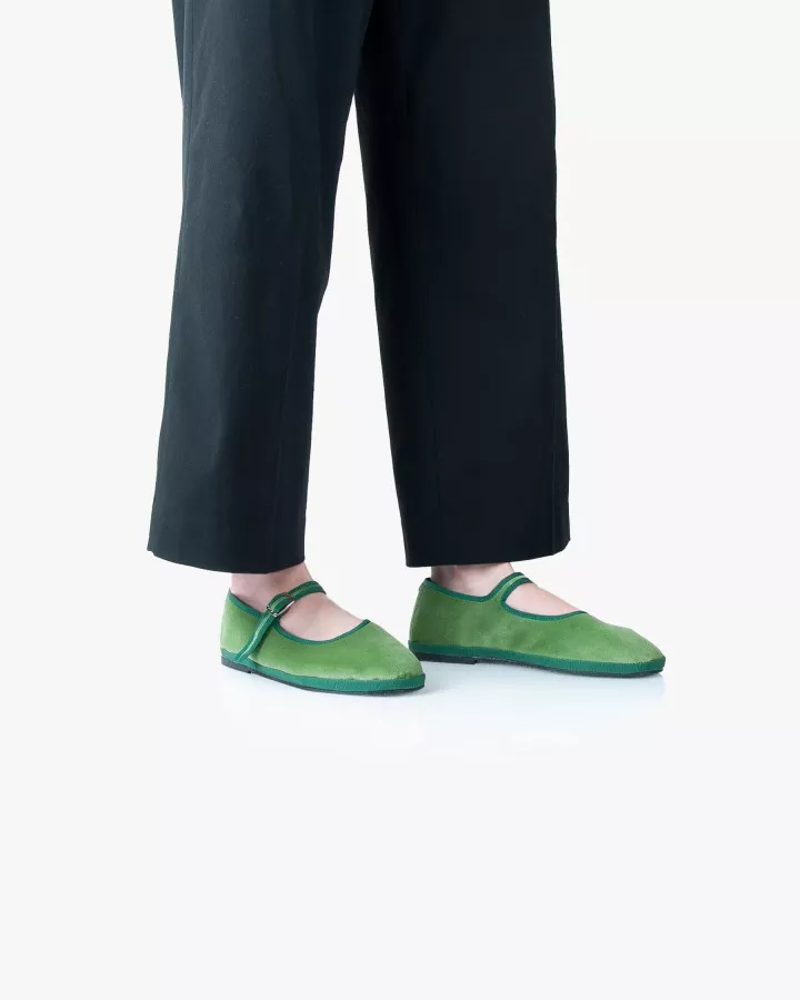 Mary Janes Furlanes in sage green velvet
entirely made by hand in Italy (Venice/Friuli)