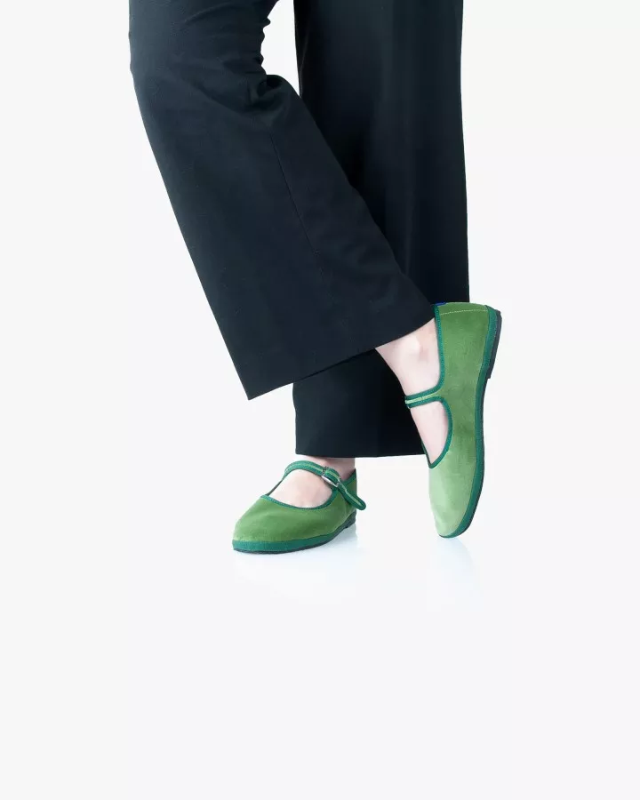 Mary Janes Furlanes in sage green velvet
entirely made by hand in Italy (Venice/Friuli)