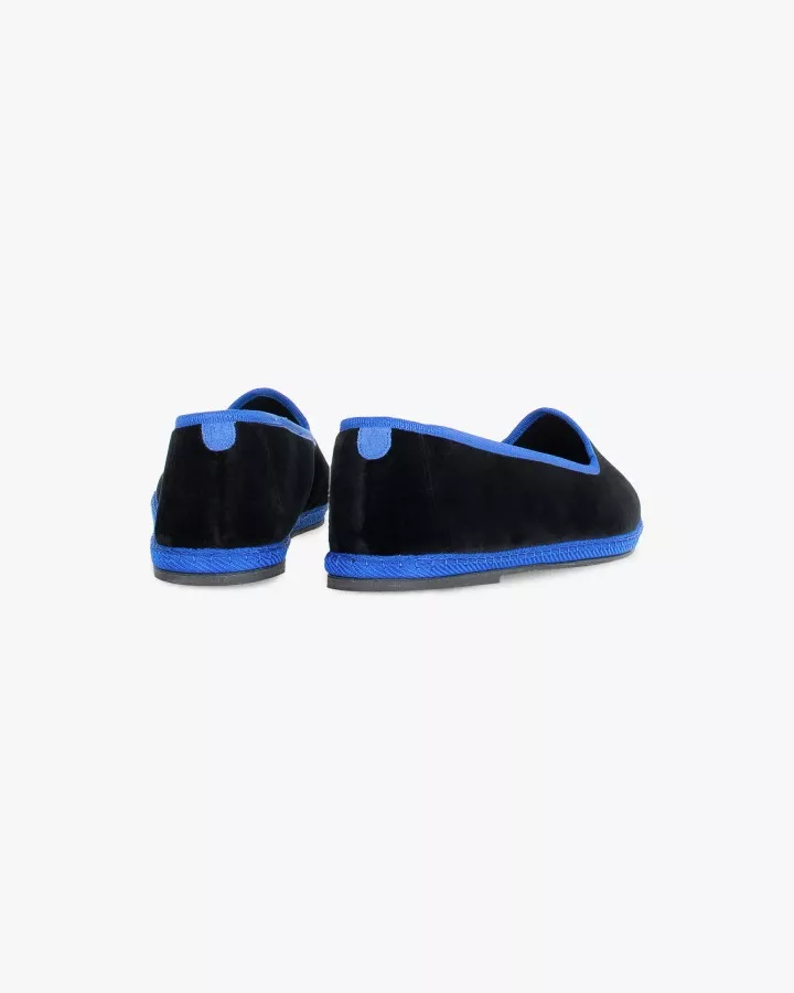 Black velvet and Klein blue trimming
made by hand in Italy (Venice/Friuli)