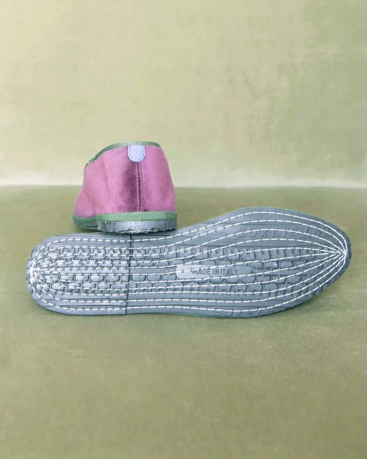 Burgundy velvet
made by hand in Italy (Venice/Friuli)