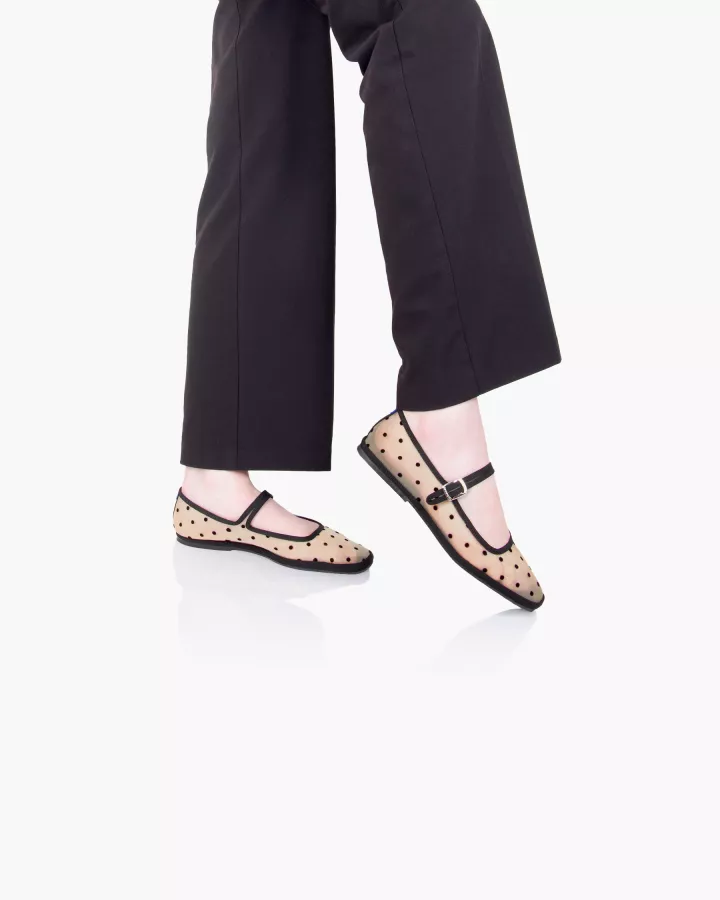 Furlanes Mary Janes in Beige mesh with dots pattern and square toe
entirely made by hand in Italy (Venice/Friuli)