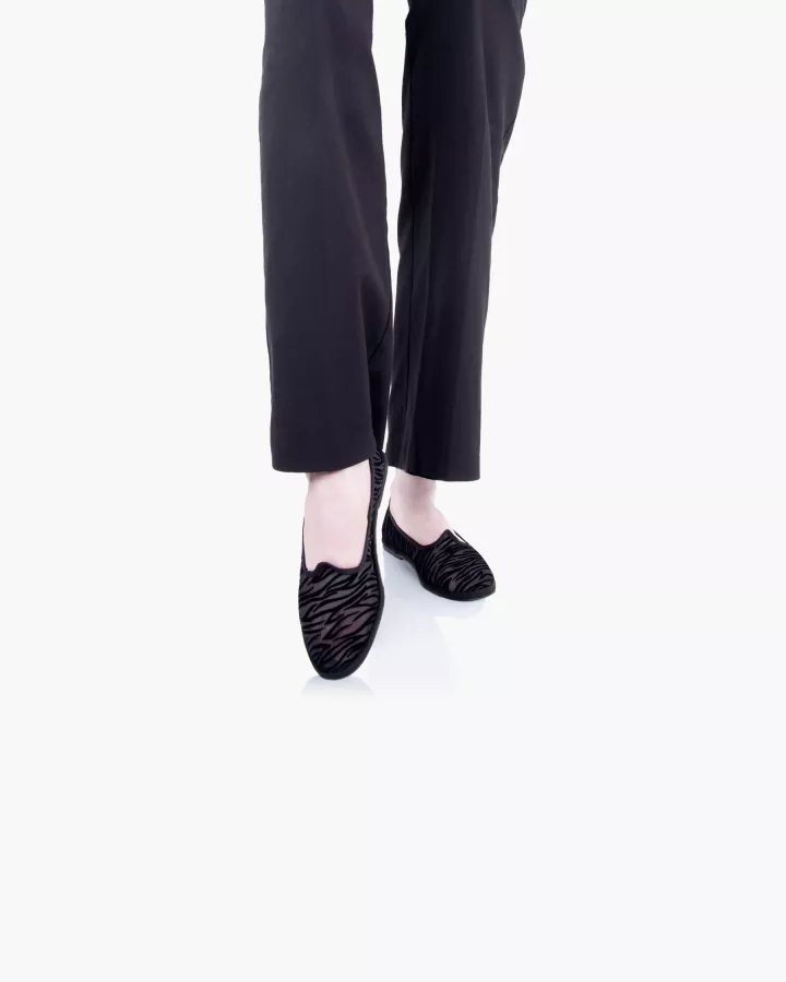 Furlanes in black mesh with a zebra pattern
entirely made by hand in Italy (Venice/Friuli)