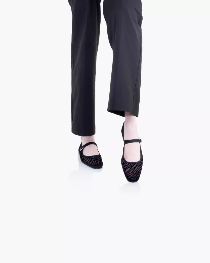 Furlanes Mary Janes in black mesh with a zebra pattern with square toe
entirely made by hand in Italy (Venice/Friuli)