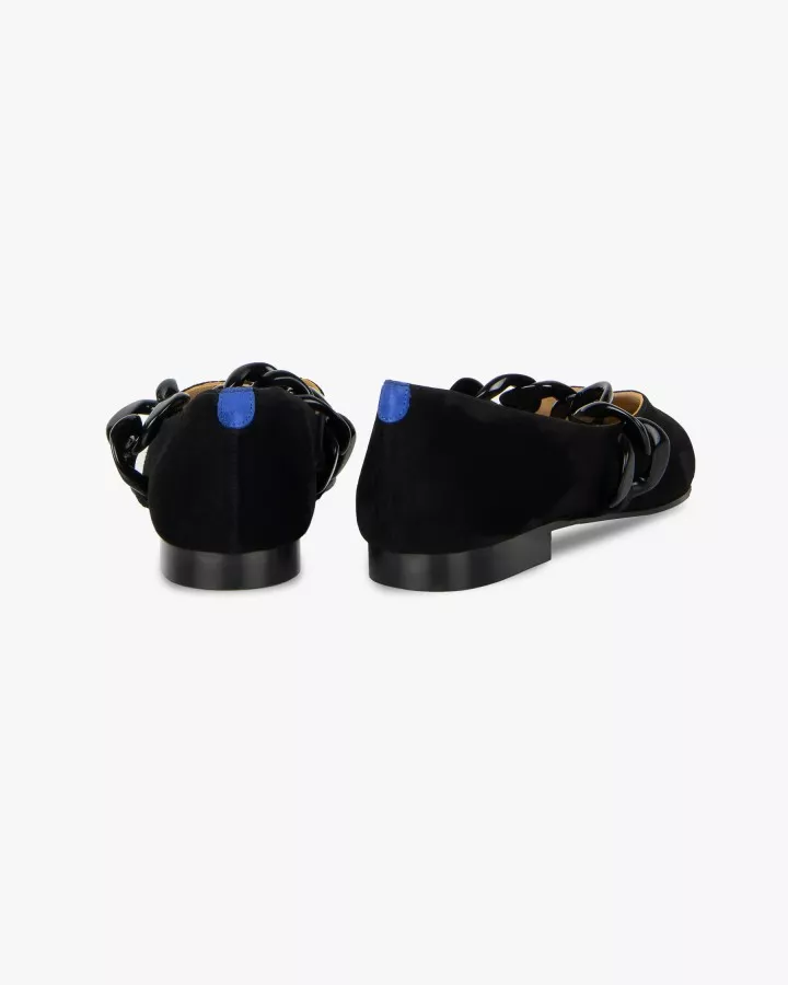 Black suede pointy slippers with black chain