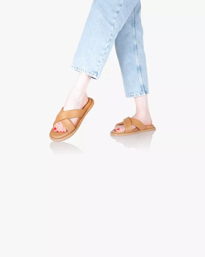 Sandals in Camel leather