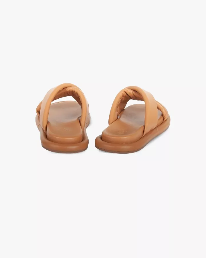 Sandals in Camel leather
