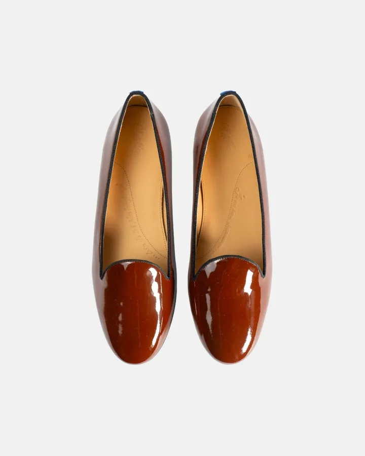 Varnished leather slippers with 3 interchangeables accessories