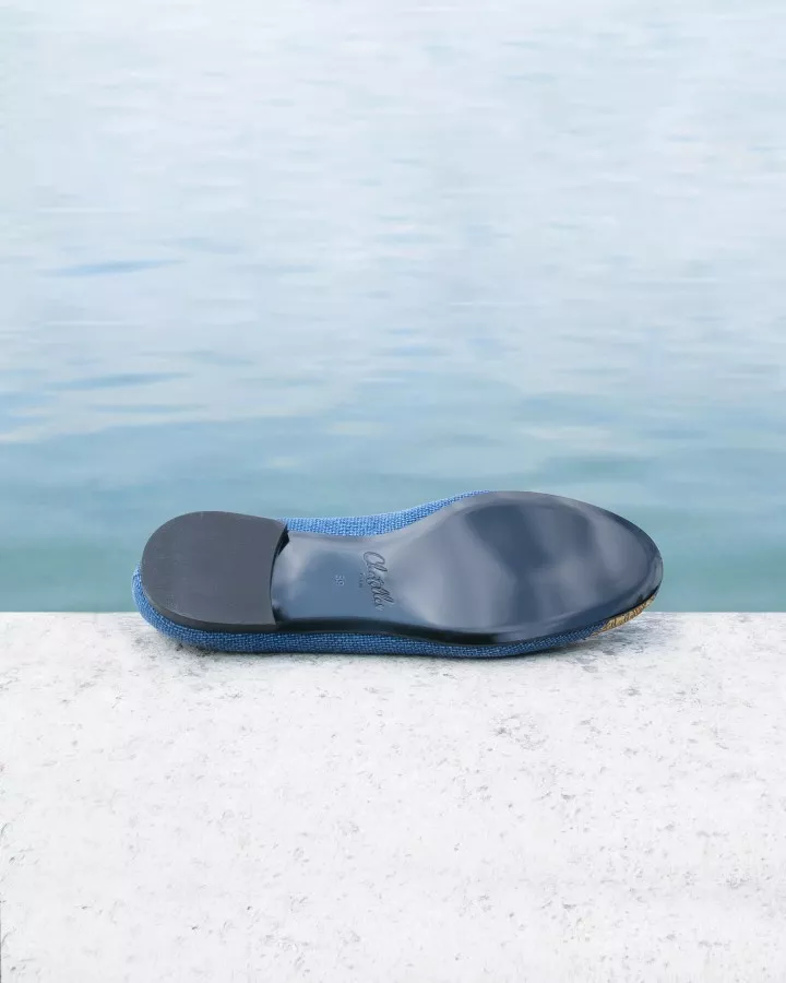 Embroidered shell blue canvas slippers