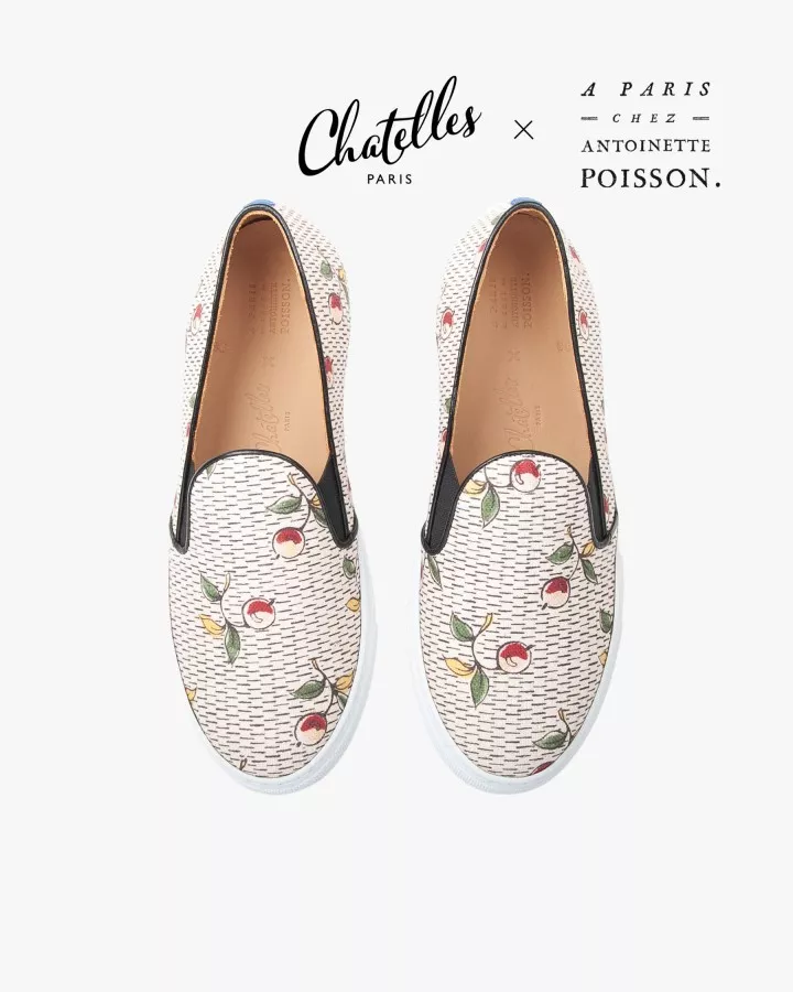 Cream White canvas slip-on with berry patterns