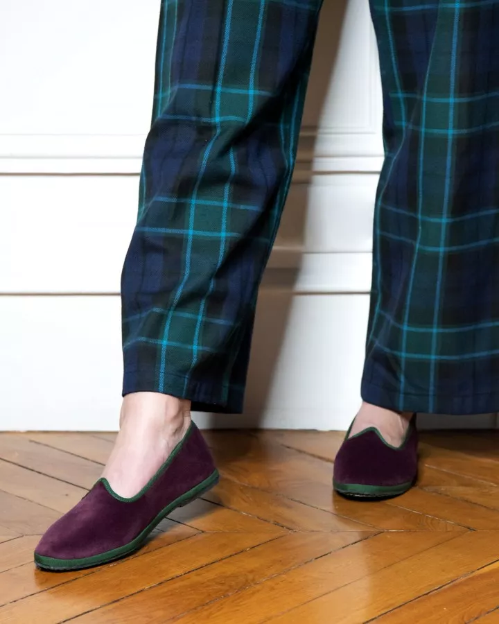 Burgundy velvet
made by hand in Italy (Venice/Friuli)